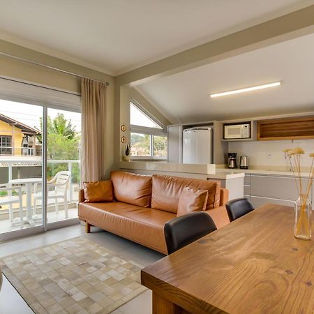 ボンビーニャスResidencial Casa Floraアパートメント エクステリア 写真